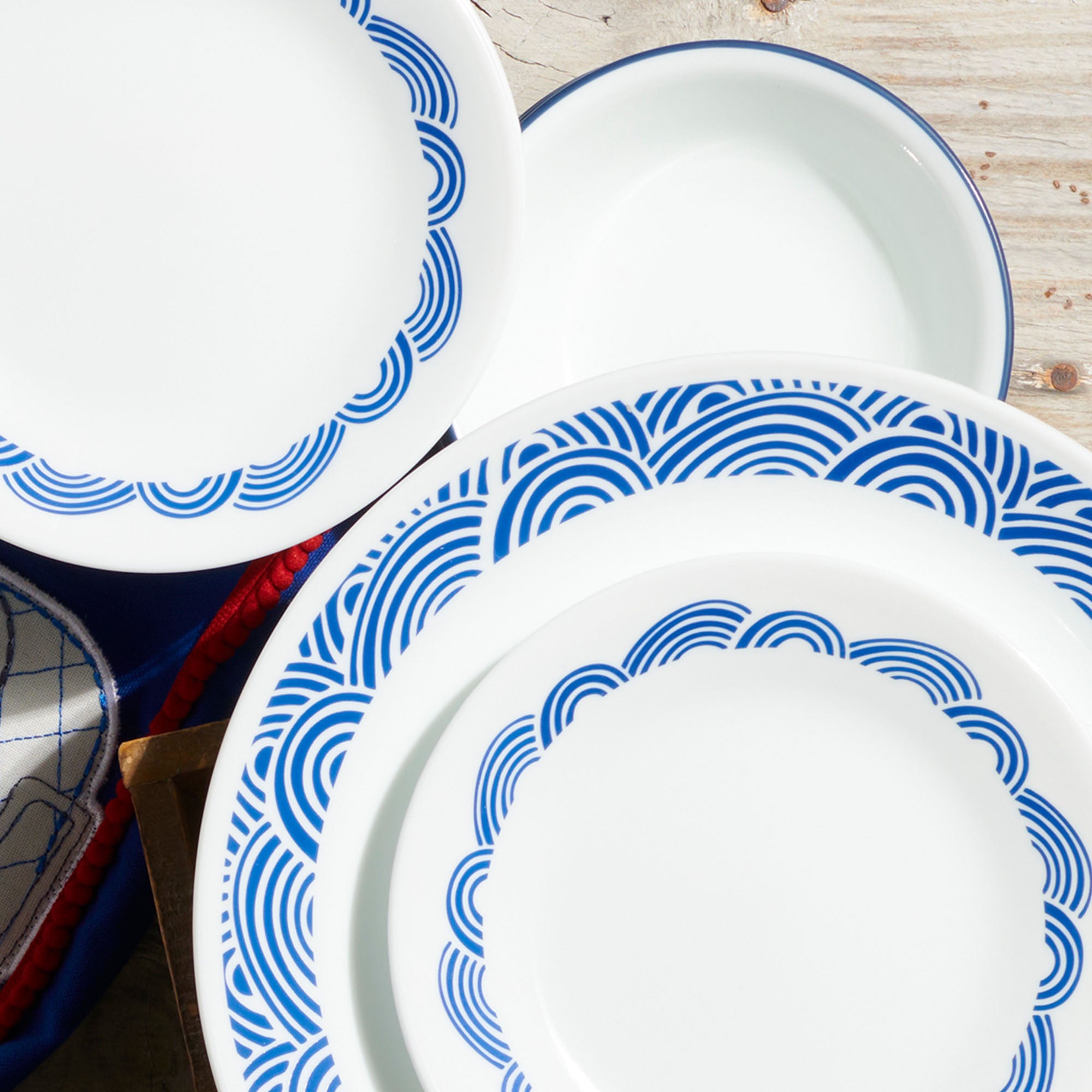 Corelle® Rolling Waves 18-piece Dinnerware Set. Service for 6 - Image 7